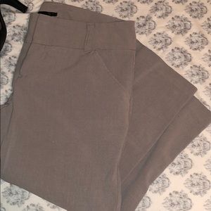 Daisy Fuentes Capris Pants
